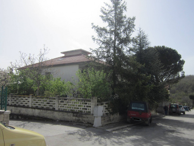 Villa for Sale to Agnone