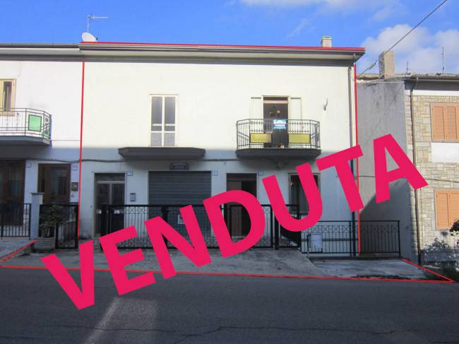 Freistehendes mehrstöckiges Haus in Kauf bis Castiglione Messer Marino