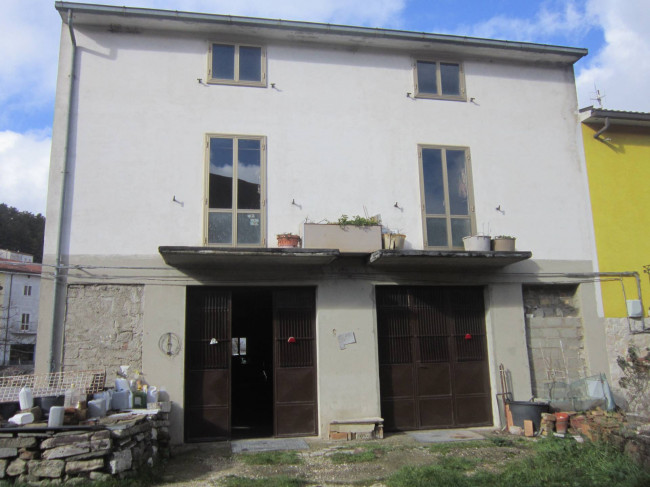 Rustic/House for Sale to Castiglione Messer Marino