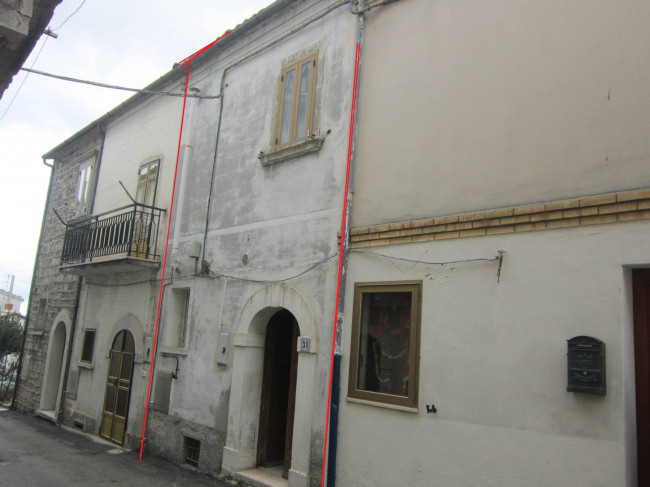 Casa  indipendente multipiano in Vendita a Roio del Sangro