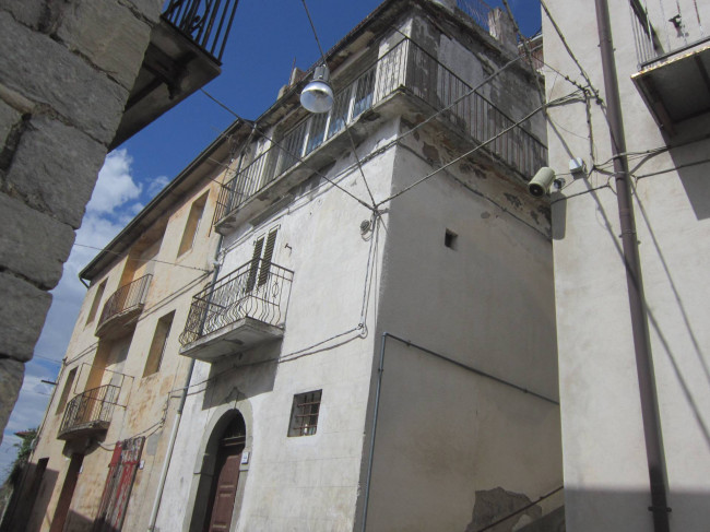 Terraced house for Sale to Castiglione Messer Marino