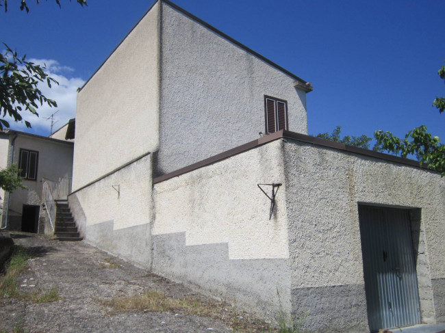 Casa in campagna in Vendita a Poggio Sannita