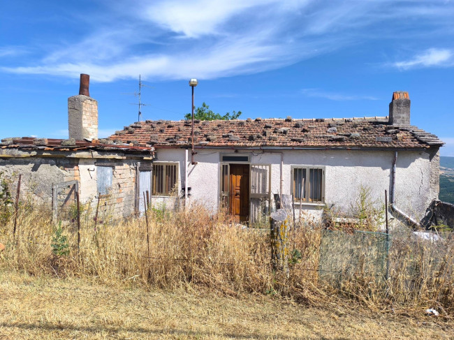 Casa in campagna in Vendita a Poggio Sannita