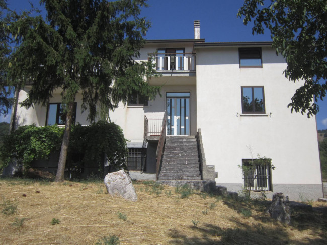 Villa in Vendita a Pietrabbondante