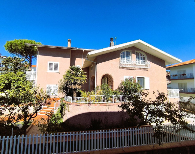 Villa in Kauf bis Agnone