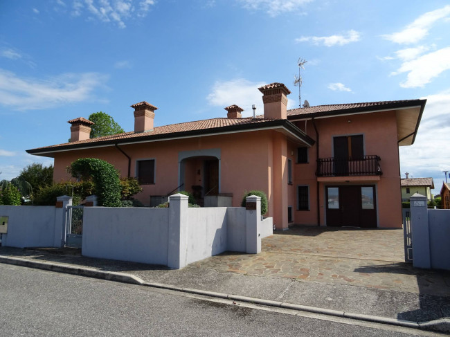 Villa in vendita a Gonars (UD)