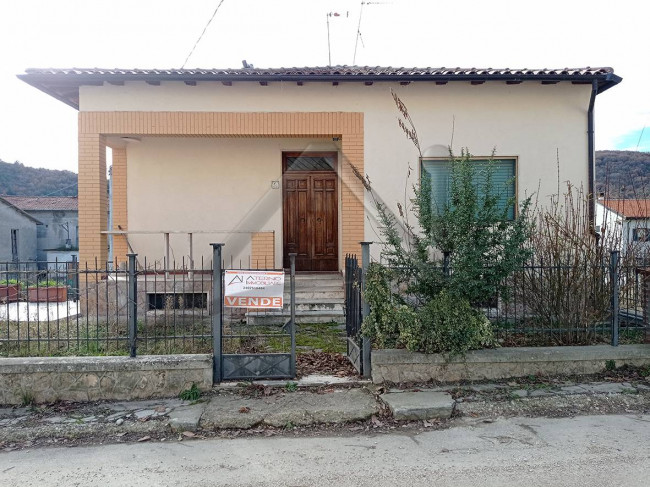 Casa indipendente in vendita a Prata D'ansidonia (AQ)