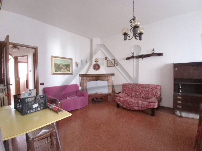 Casa indipendente in vendita a Prata D'ansidonia (AQ)