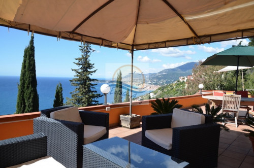 Отдельный дом на продажа в Ventimiglia