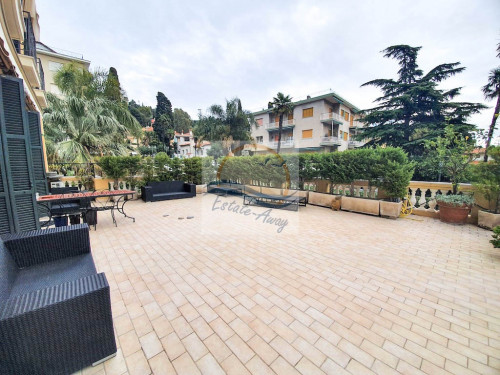 Appartamento in vendita a Bordighera