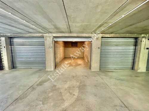 Box o garage in vendita a Bordighera