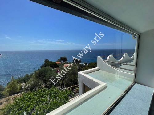 Villa in vendita a Ventimiglia (IM)