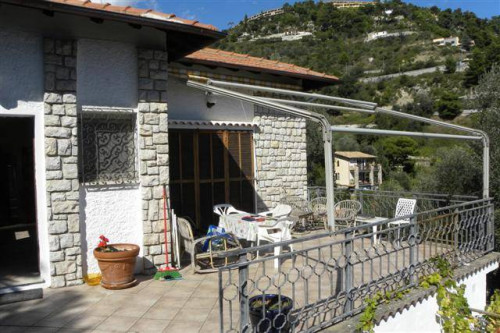 Отдельный дом на продажа в Ventimiglia