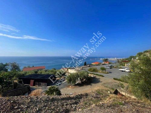 Terreno edificabile in vendita a Cipressa