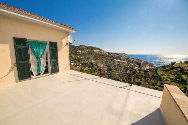 Villa in vendita a Bordighera