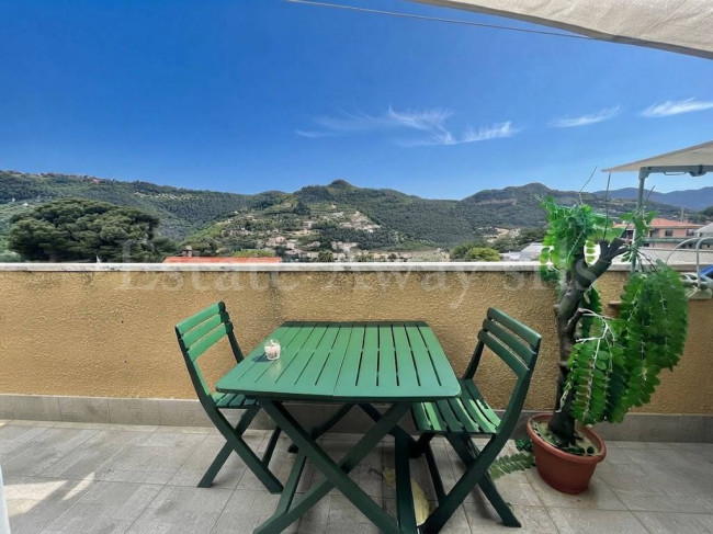 Appartamento in vendita a Camporosso