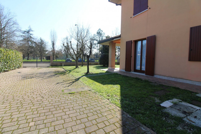 Villa bifamiliare in vendita a Conselice