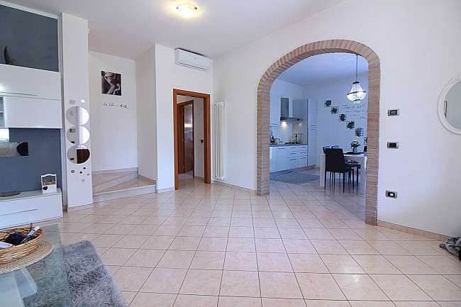 Villa bifamiliare in vendita a Conselice