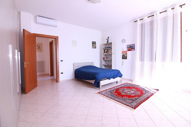 Villa bifamiliare in vendita a Conselice
