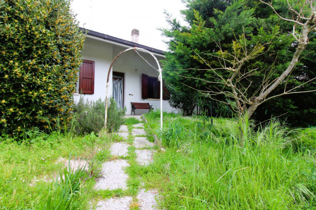 Villa bifamiliare in vendita a Argenta