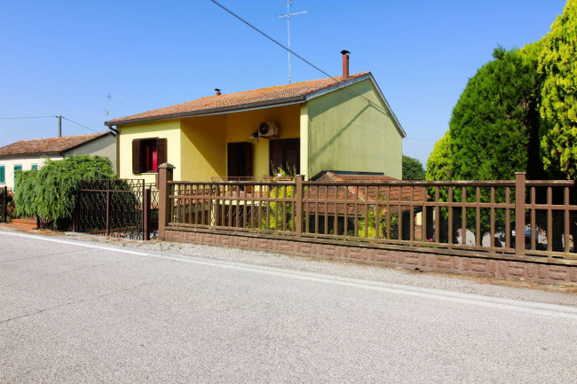 Villa in vendita a Argenta
