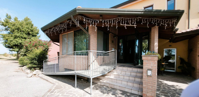 Ristorante in vendita a Argenta