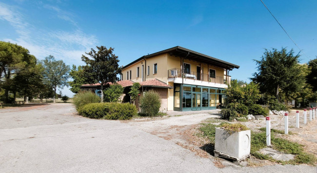 Ristorante in vendita a Argenta