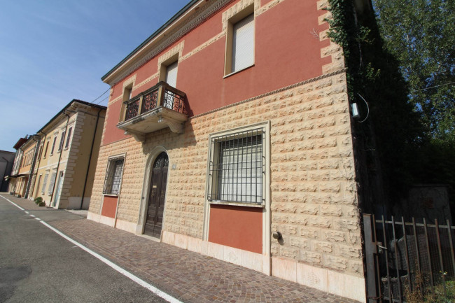 Villa in vendita a Conselice