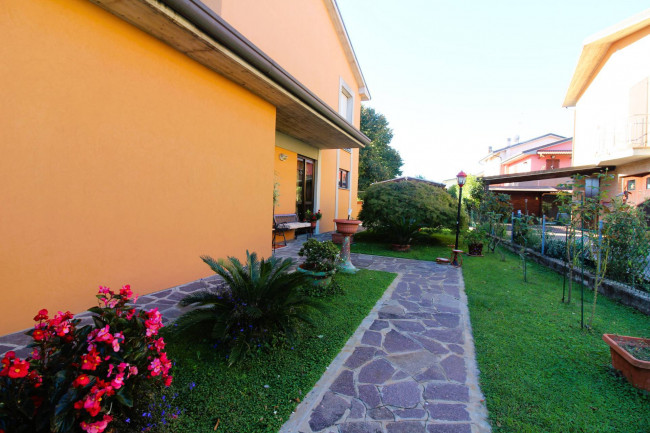 Villa bifamiliare in vendita a Argenta