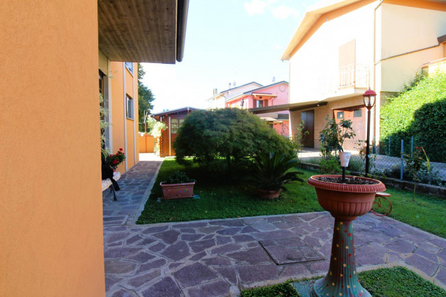 Villa bifamiliare in vendita a Argenta