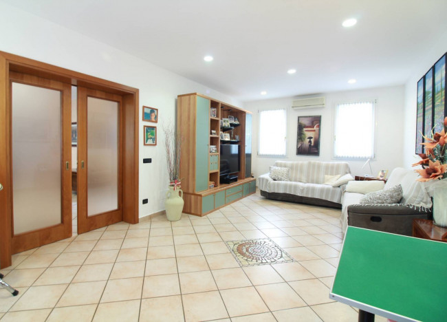 Villa in vendita a Argenta