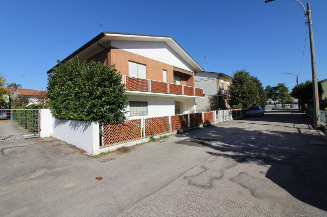 Villa in vendita a Argenta