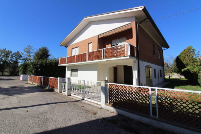 Villa in vendita a Argenta