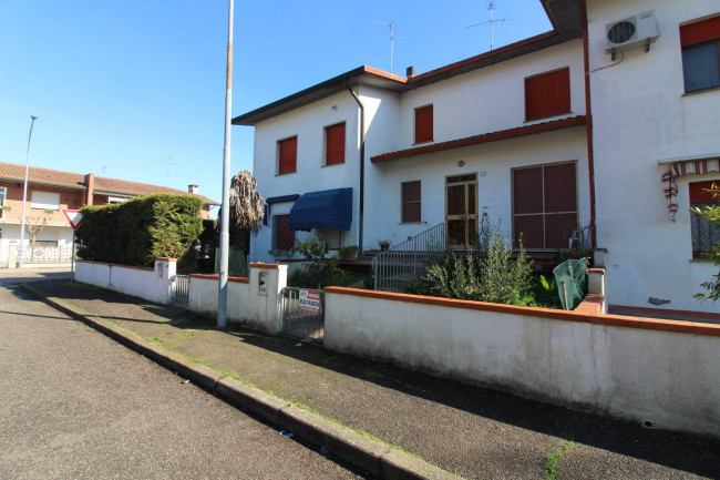 Villette a schiera in vendita a Argenta