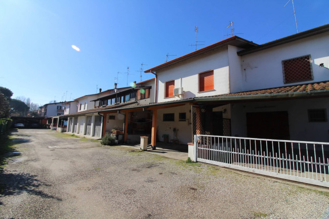 Villette a schiera in vendita a Argenta