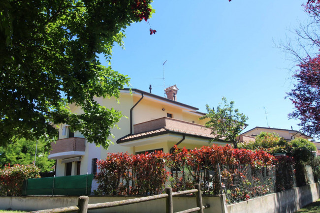 Appartamento indipendente con giardino in vendita a Argenta