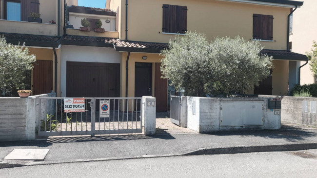 Appartamento indipendente con giardino in vendita a Argenta