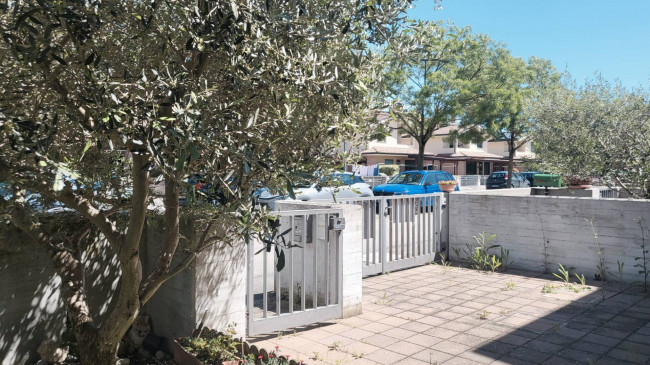 Appartamento indipendente con giardino in vendita a Argenta