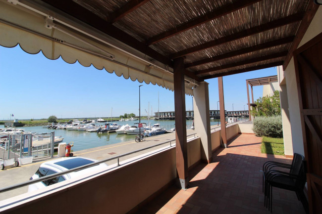 Appartamento indipendente con giardino in vendita a Ravenna