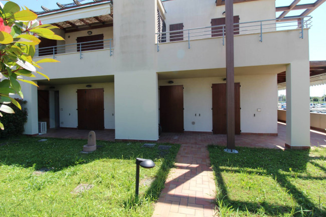 Appartamento indipendente con giardino in vendita a Ravenna