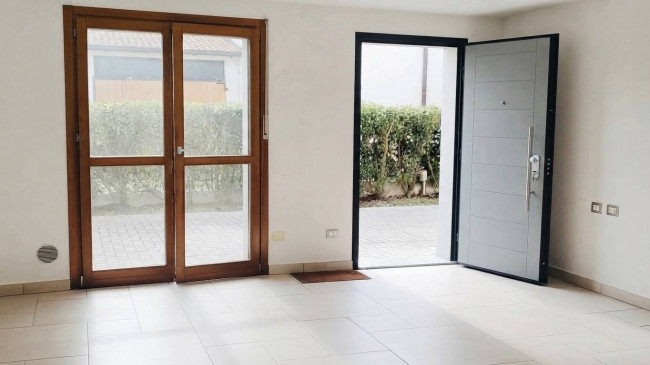 Appartamento indipendente con giardino in vendita a Argenta