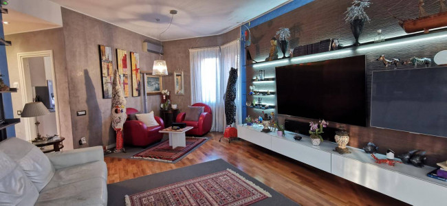 Villa in vendita a Lodi