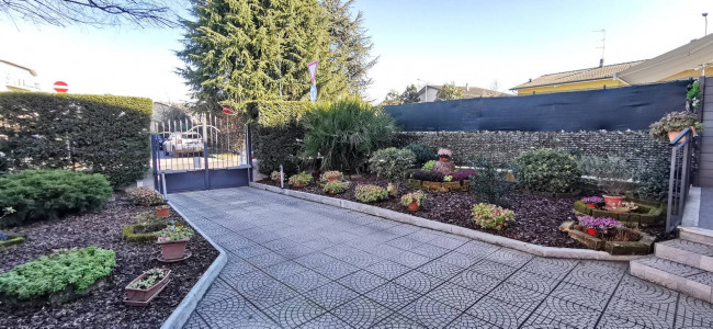 Villa in vendita a San Giuliano Milanese