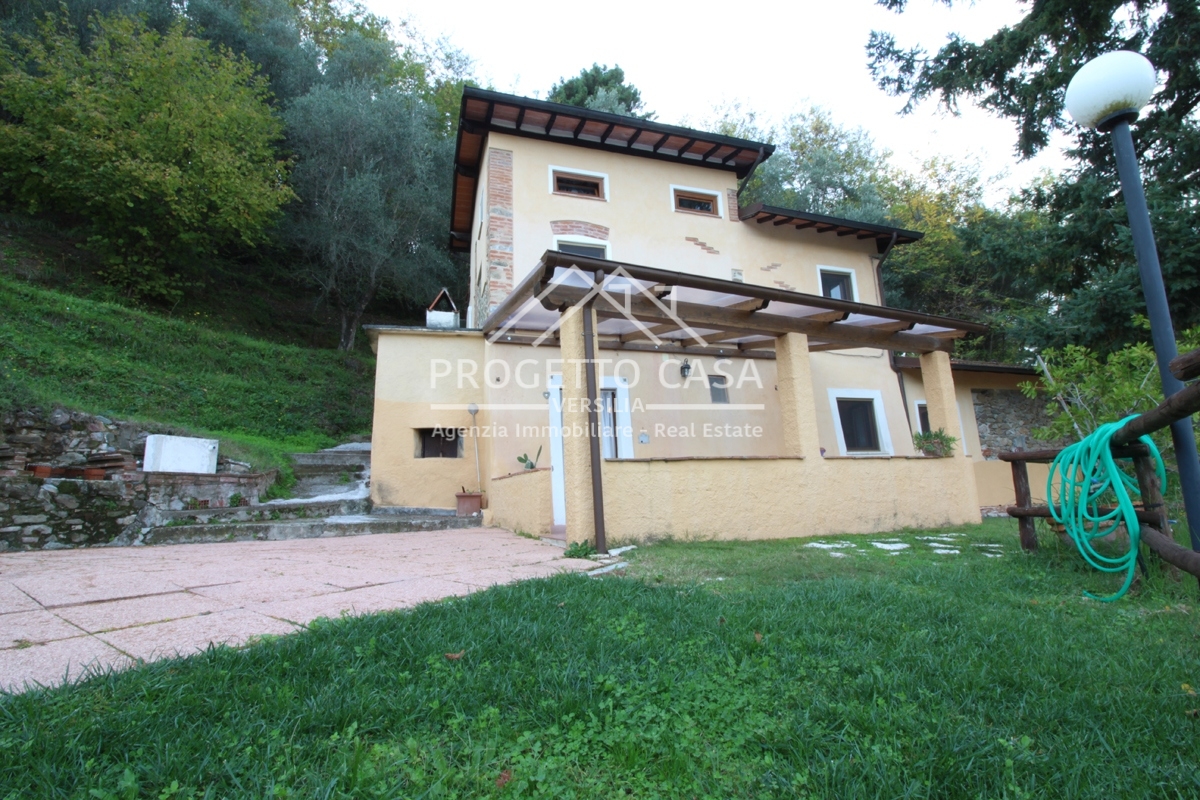  camaiore vendita quart: collina progetto-casa-versilia