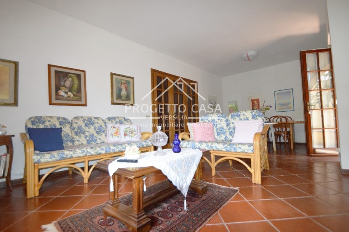Villa Unifamiliare - Indipendente PIETRASANTA vendita  Marina di Pietrasanta  Progetto Casa Versilia