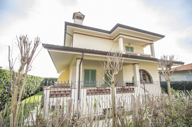 Casa / Villa in Vendita a Camaiore