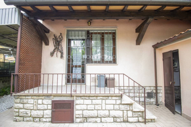 Casa indipendente in vendita a Pietrasanta (LU)