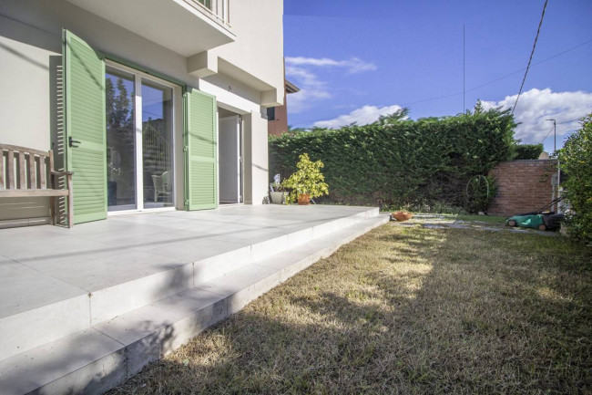 Casa indipendente in vendita a Marina Di Pietrasanta, Pietrasanta (LU)