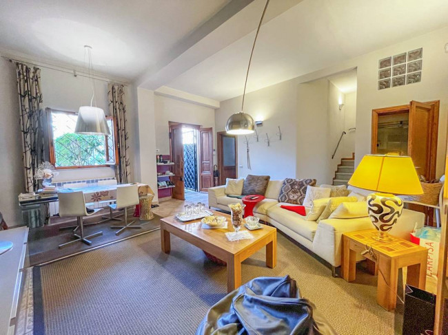 Casa / Villa in Vendita a Viareggio
