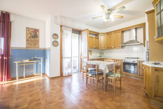 Appartamento in Vendita a Viareggio